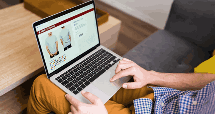 Choosing-the-Right-Shopify-Development-Partner-1 1 (1)